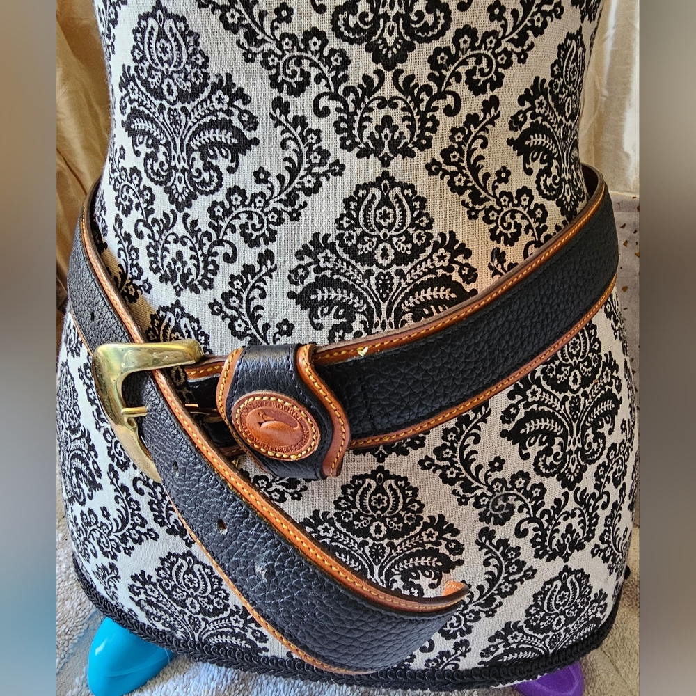 Black Leather Belt with Tan Trim and Brass Buckle